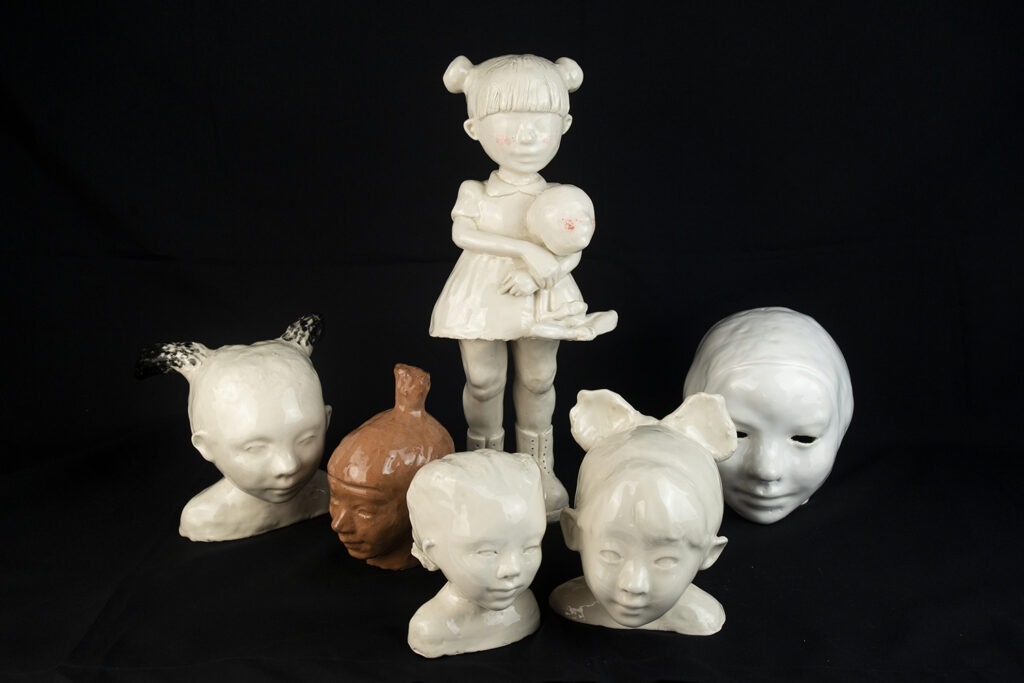 kunumicha grupal, foto gral, ceramica esmaltada, josefina madariaga