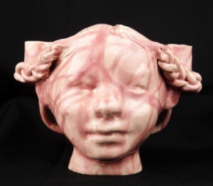 Niña Candelabro rosa, cerámica esmaltada,18 x 22 x 20 cm , Serie Coleccionable, N ° 14_