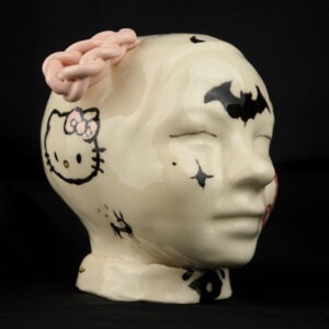 Niña Tatoo, ceramica esmaltada, 17 x 17 x 17cm, 2024, serie coleccionable N°19, Josefina Madariaga