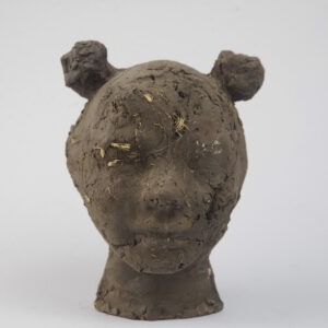 Niña adobe, cerámica esmaltada, 20 x 15 x 18 cm , 2024, serie Coleccionable, N° 23