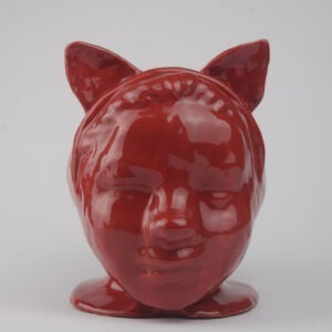 Niña roja, ceramica esmaltada, 19x14x21 cm, 2024, Serie Coleccionable N°-12, Josefina Madariaga