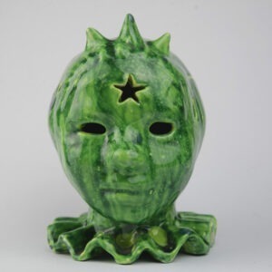 Niña verde, Cerámica esmaltada,20 x 15 x 20 cm, 2024, Serie Coleccionable, N° 1