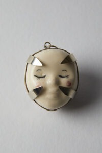 Doble cara - Durmiente sin boquita pintada, joyeria, josefina madariaga