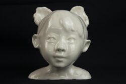Niña con moño, ceramicas, Josefina Madariaga