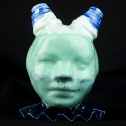 Arlequina, ceramica esmaltada, 22x16x18, 2024, serie coleccionable, josefina madariaga