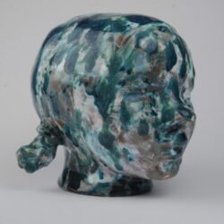 Manchas, cerámica esmaltada, 17 x 16 x 17 cm, Serie coleccionable, N° 10